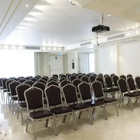 Szálloda International Airport 4*