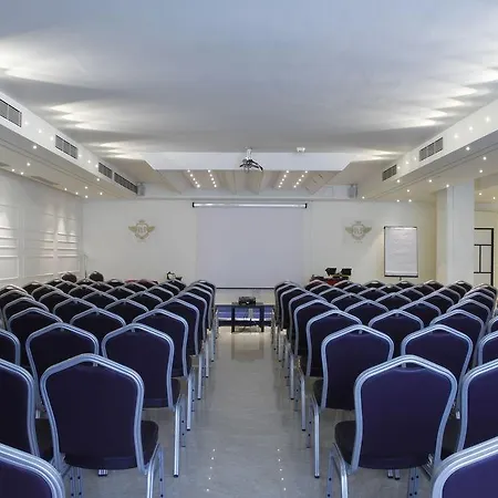 Hotel International Airport 4*